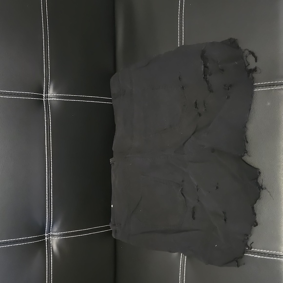 1st Kiss Distressed Shorts - Picture 2 of 3